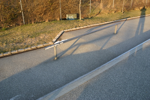 Spot billed: vETJJeph0MCKluLEZH8k.jpg